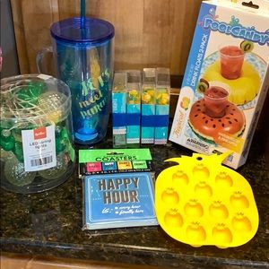 Summer pineapple 🍍 lot of party stuff